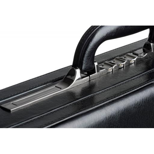Black Leather Briefcase - Baldwin - Handle